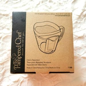 Pampered Chef Gravy Seperator, New in Box!